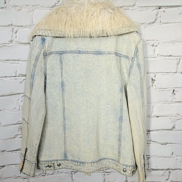 Some Days Lovin Shaggy Faux Fur Bleach Denim Jacket - Picture 2 of 9